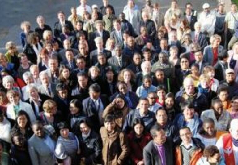 [Translate to Englisch:] Alle zwei Jahre treffen sich die Delegierten der VEM zur Vollversammlung wie hier auf der Nordseeinsel Borkum 2008.